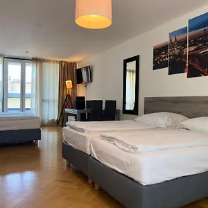 Otel Opera, Köln