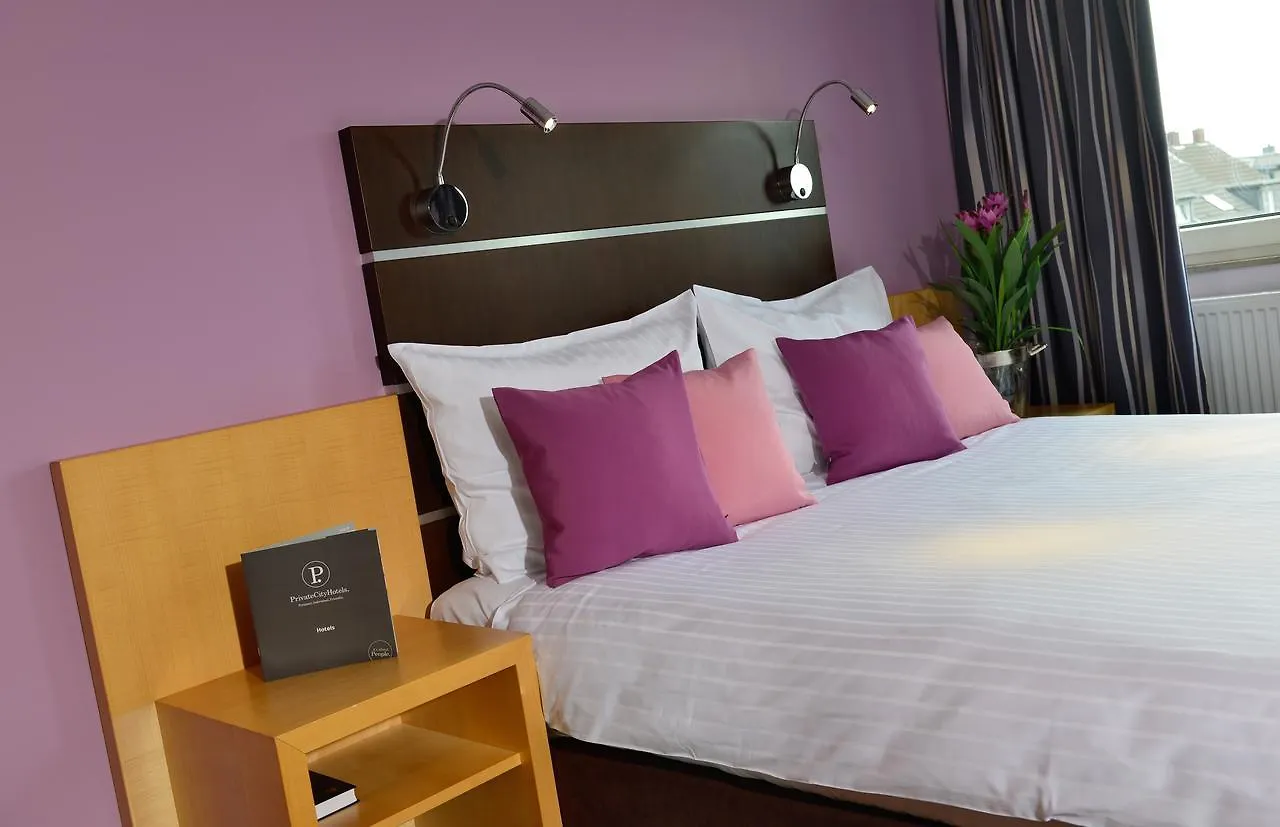 Hotel Uhu Garni Köln 3*,